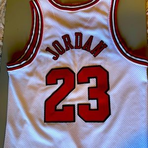 Nike Bulls 23 Jordan jersey